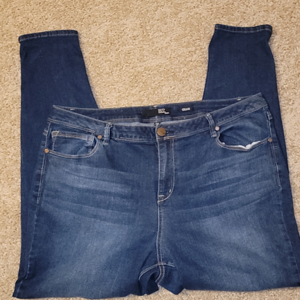 1822 Adrianna skinny jeans